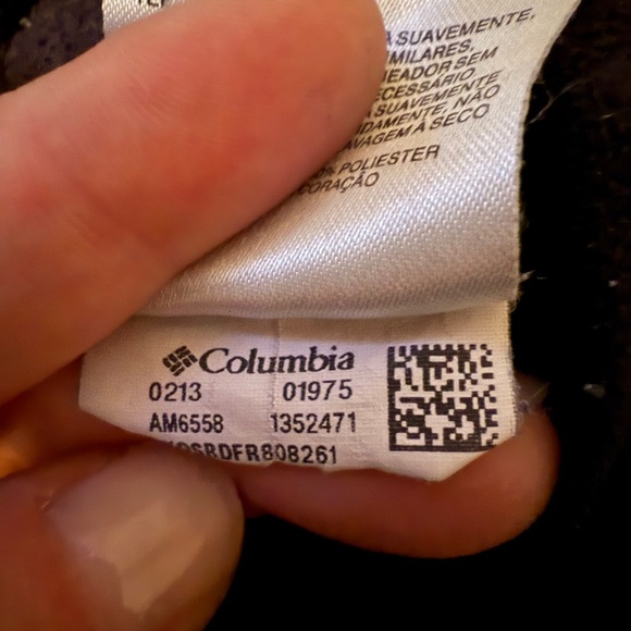 Columbia Men’s Black Pullover, Large, Used - Picture 3 of 3